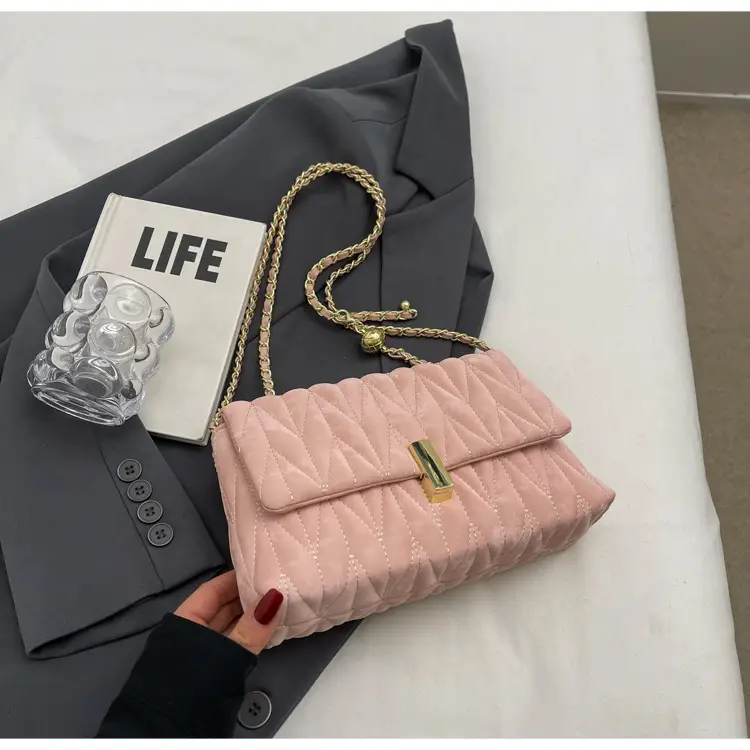 Women Pleated Chain Shoulder Bag Cream Summer 2024 — feature 22