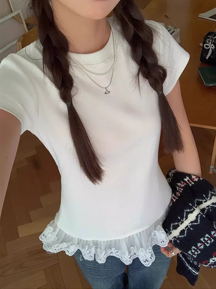Lace Splicing White Round Neck Short-Sleeved T-Shirt for Women 2025 Summer New Slimming Look Niche Top Trendy