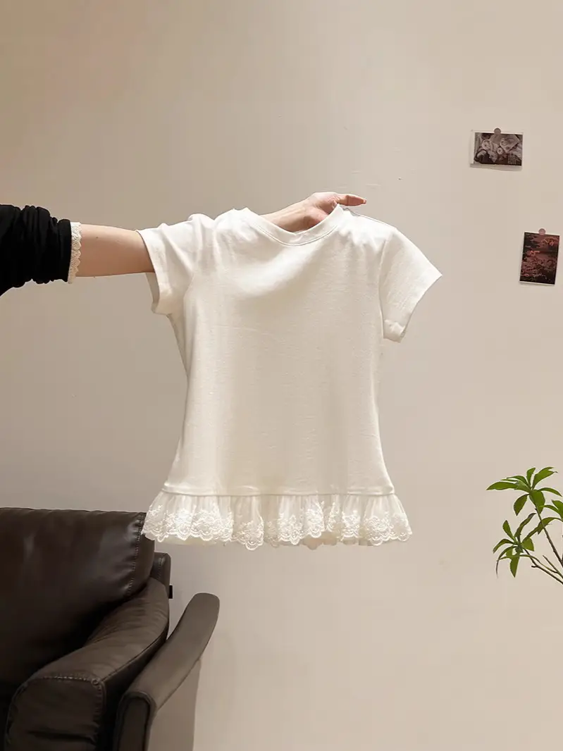 Lace Splicing White Round Neck Short-Sleeved T-Shirt for Women 2025 Summer New Slimming Look Niche Top Trendy