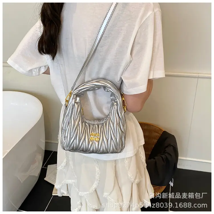 Silver Pleated Shoulder Bag for Women Casual Luxury Handbag — feature 24