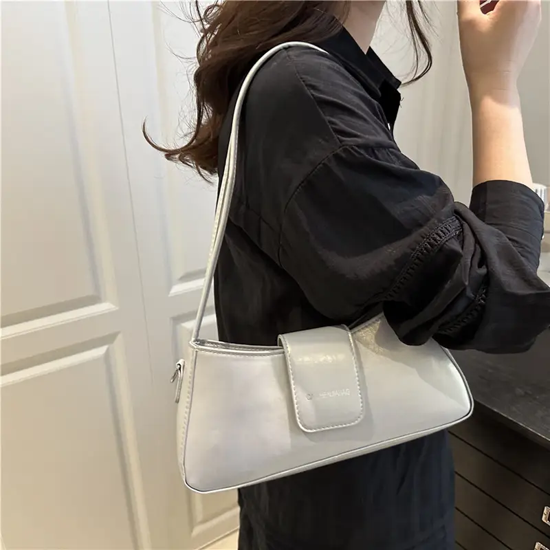 Crescent Bag for Women Summer 2025 - Image 8