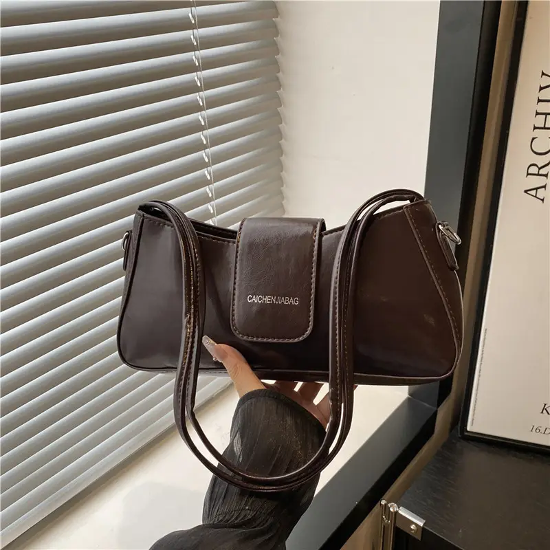 Crescent Bag for Women Summer 2025 - Image 4