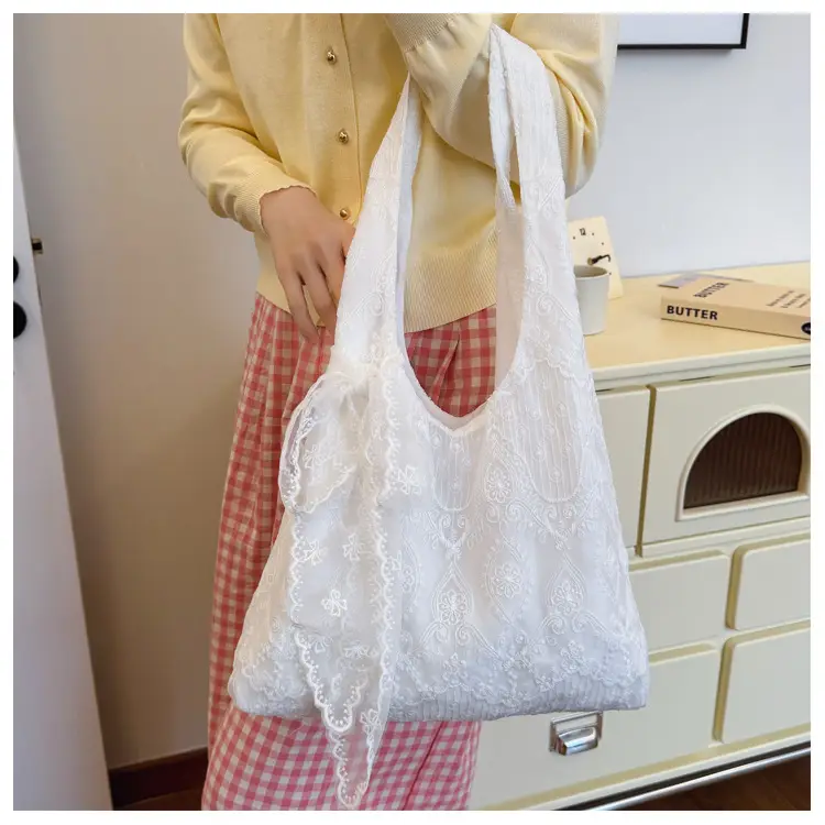 White Korean Style Lace Flower Canvas Shoulder Bag — feature 13