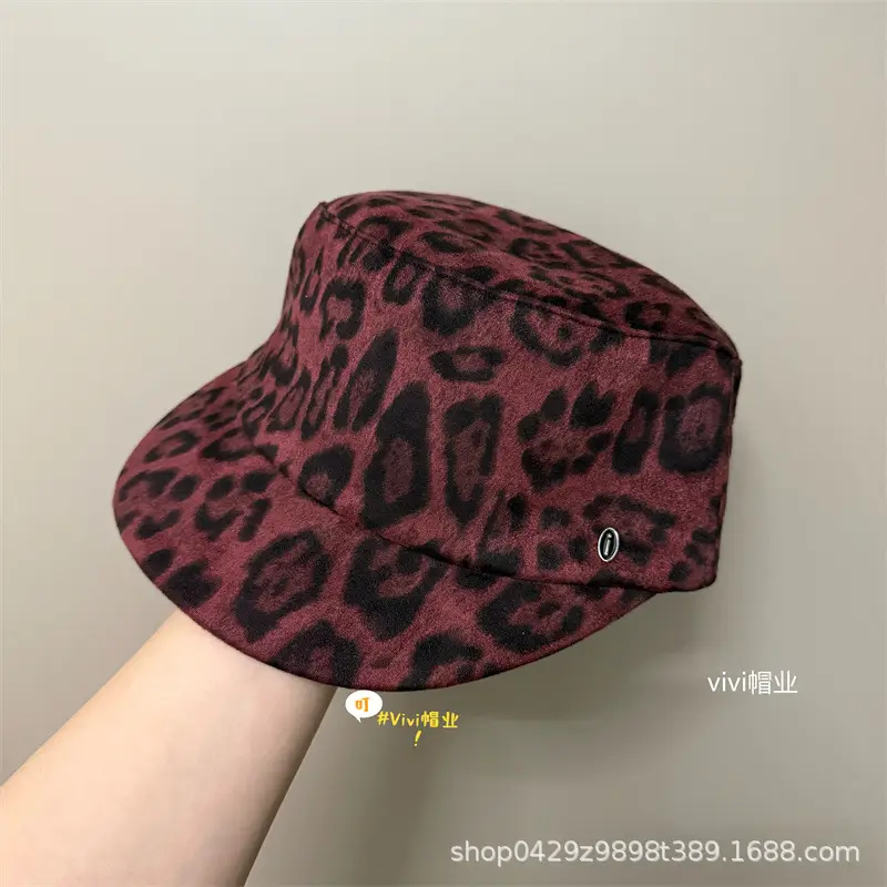 American Retro Leopard Print Flat Cap for Women - Image 3