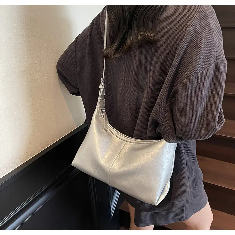 Women's Creamy Leather Shoulder Bag 2025 — feature 17