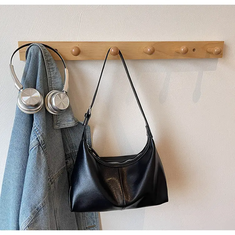 Women's Creamy Leather Shoulder Bag 2025 — feature 26