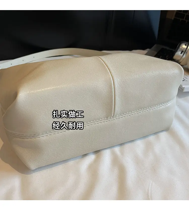 Women's Creamy Leather Shoulder Bag 2025 — feature 5