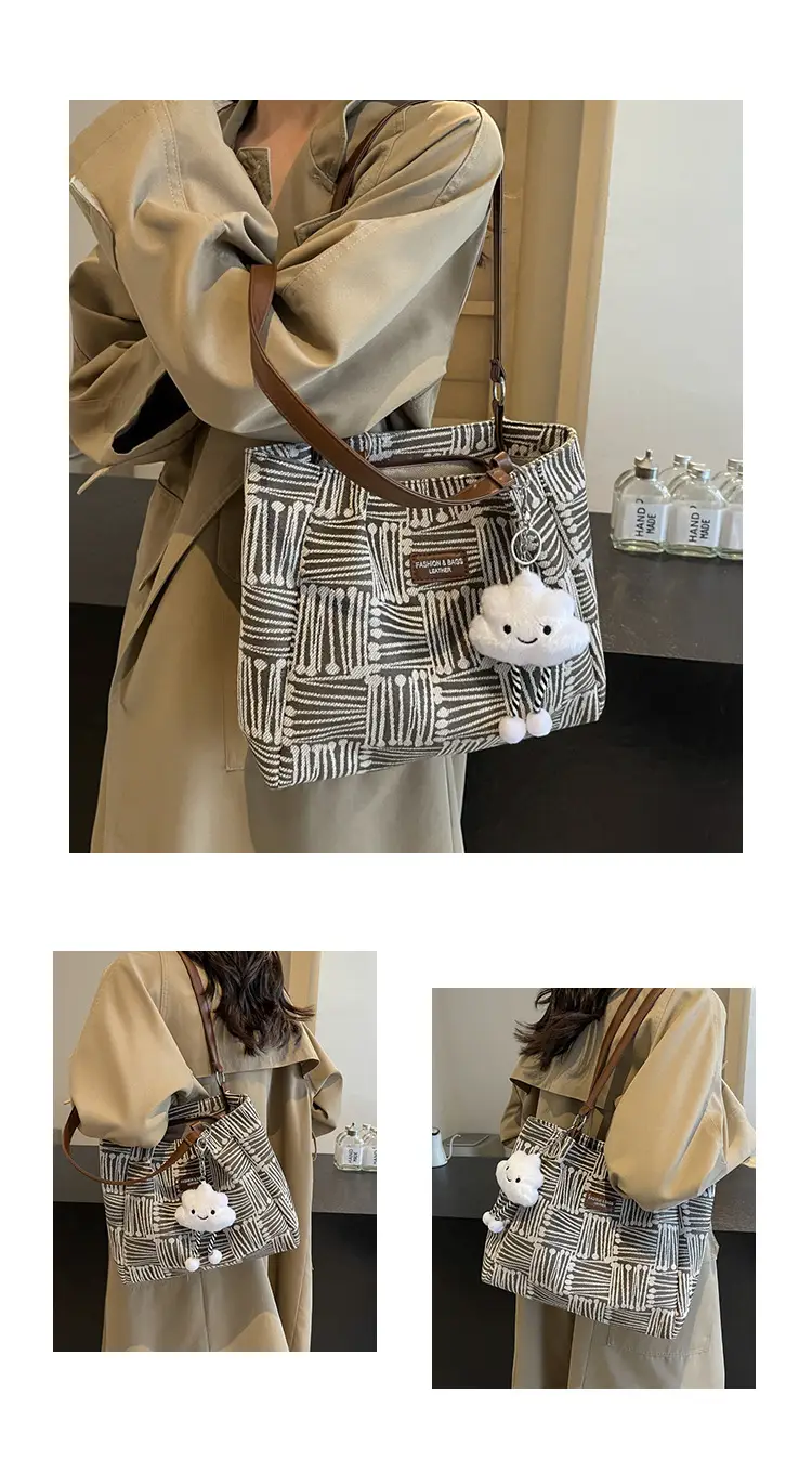 Women's Blue Striped Shoulder Bag with Bear Earrings — feature 11