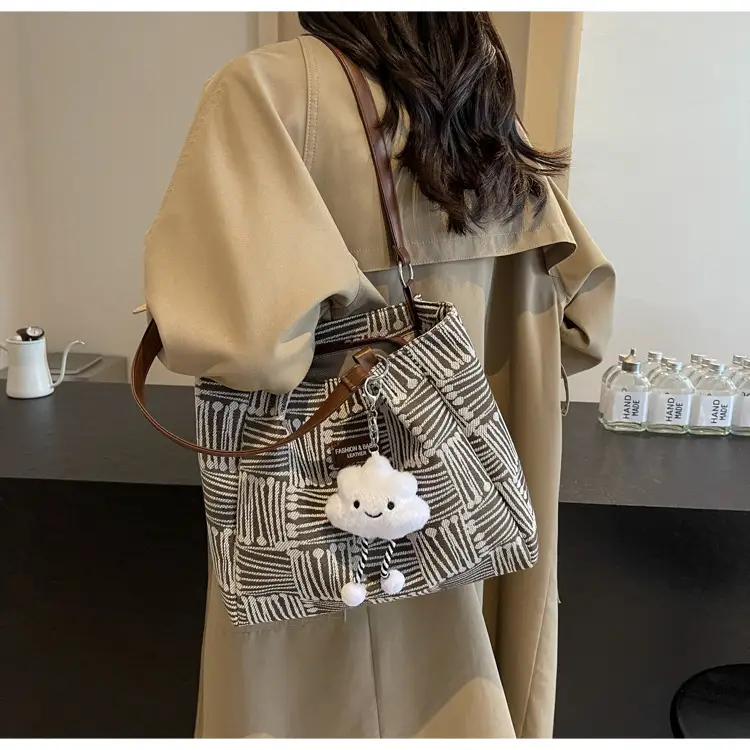 Women's Blue Striped Shoulder Bag with Bear Earrings — feature 17