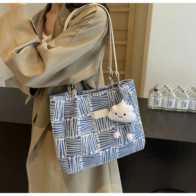 Women's Blue Striped Shoulder Bag with Bear Earrings — feature 19