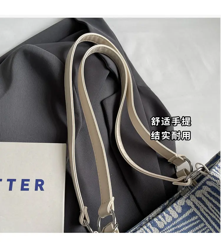 Women's Blue Striped Shoulder Bag with Bear Earrings — feature 5