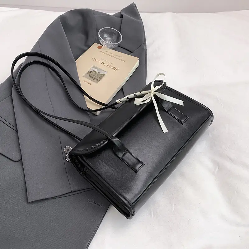 Pink Leather Shoulder Bag for Women Summer 2025 - Image 3