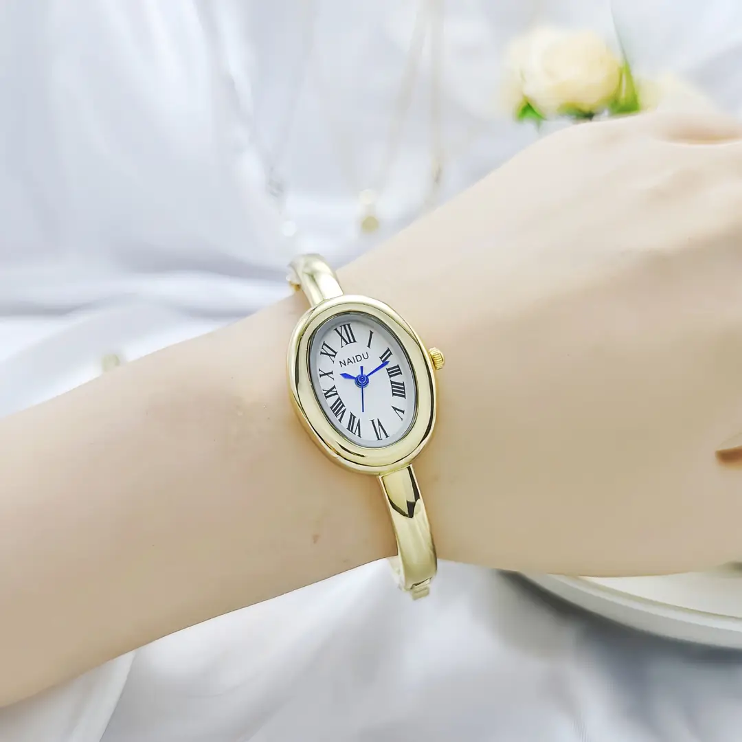 New Product Bracelet Women's Watch Women's Watch Oval Student Niche Cross-Border Xiaohongshu Popular Quartz Guangzhou Watch