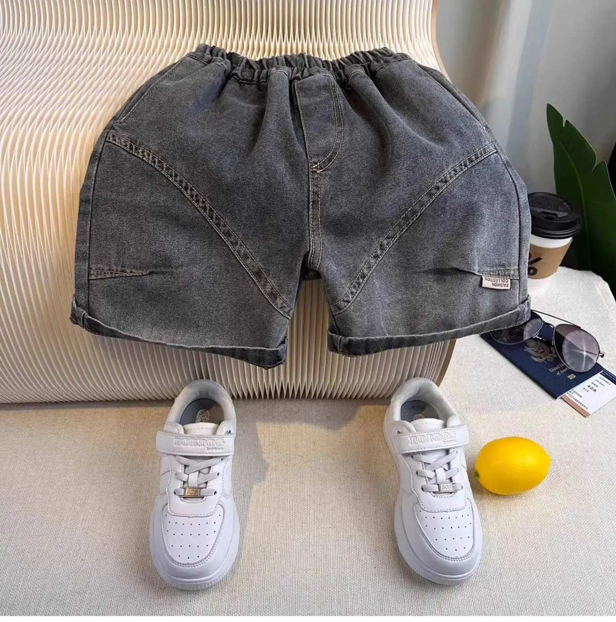 Boys 2-Piece Summer Suit Pink Grey White Sneakers — feature 17
