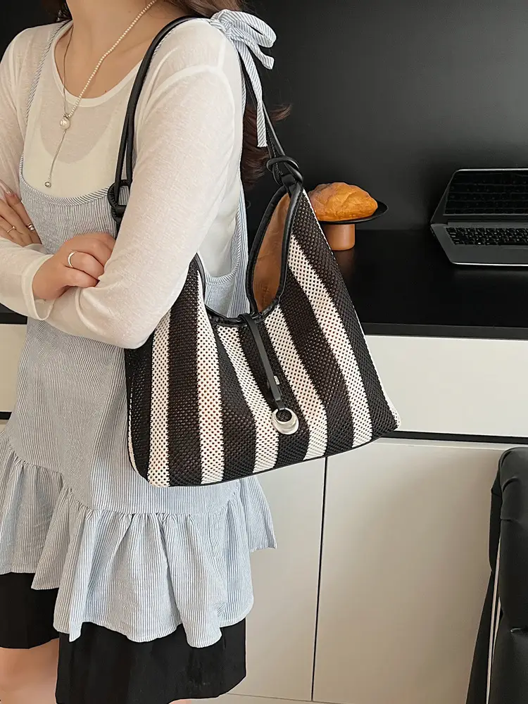 Women's Red White Striped Large Capacity Tote Bag - Image 6