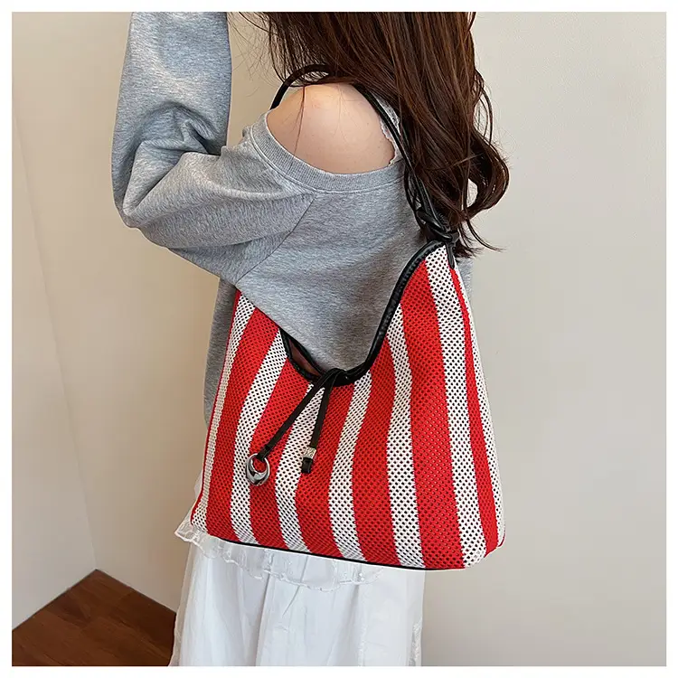 Women's Red White Striped Large Capacity Tote Bag — feature 14