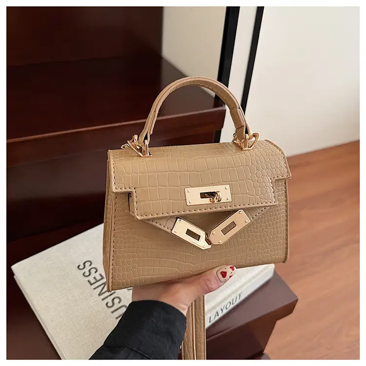 Women's 2025 Croc Leather Shoulder Crossbody Bag — feature 28