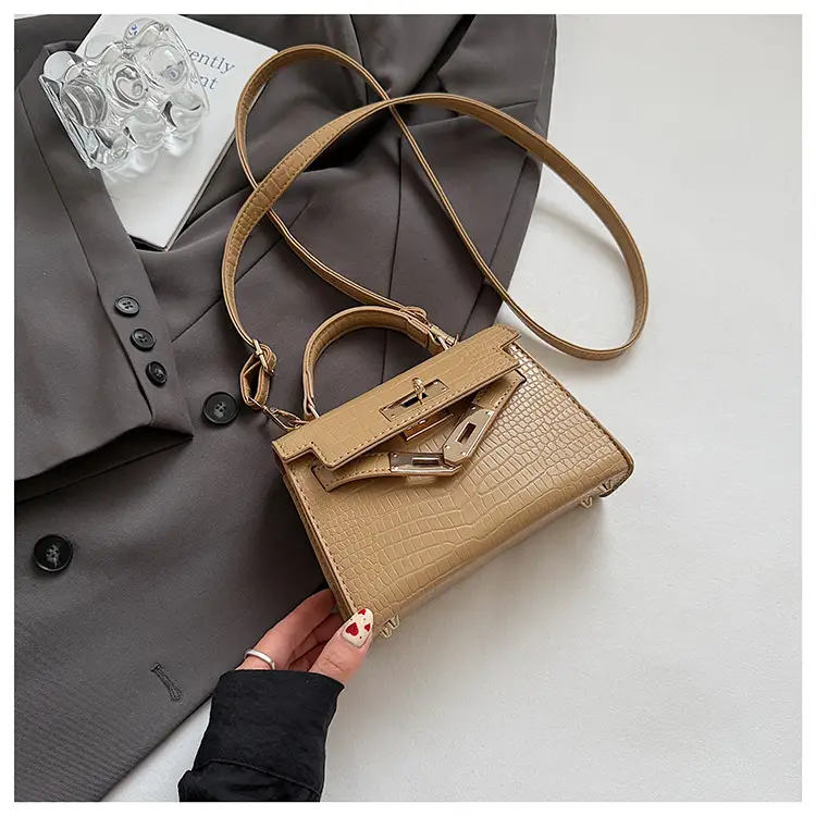 Women's 2025 Croc Leather Shoulder Crossbody Bag — feature 29