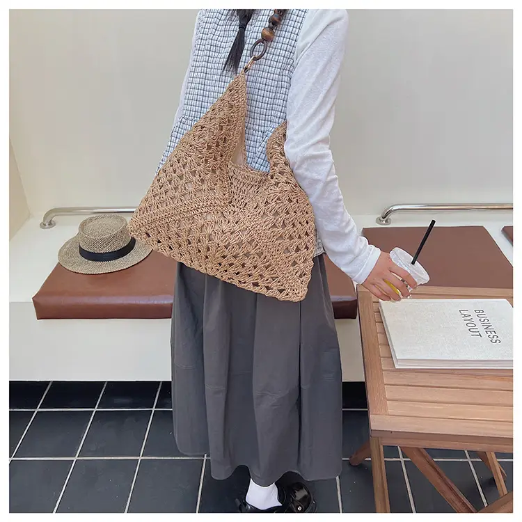 Women Straw Bag Large Capacity Summer Seaside Commuter — feature 15