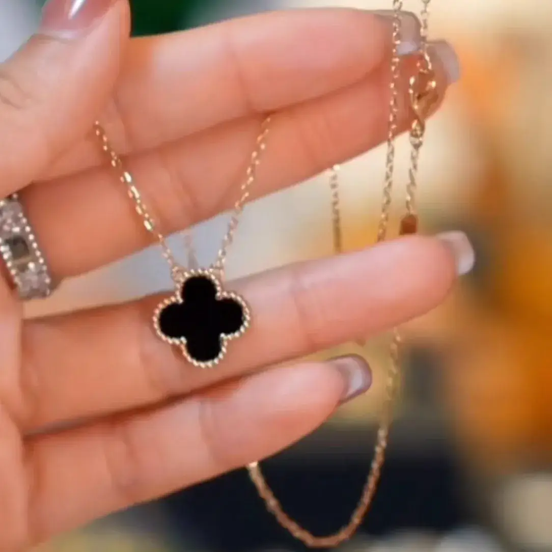 Lucky Four-Leaf Necklace Women Titanium Gold Red