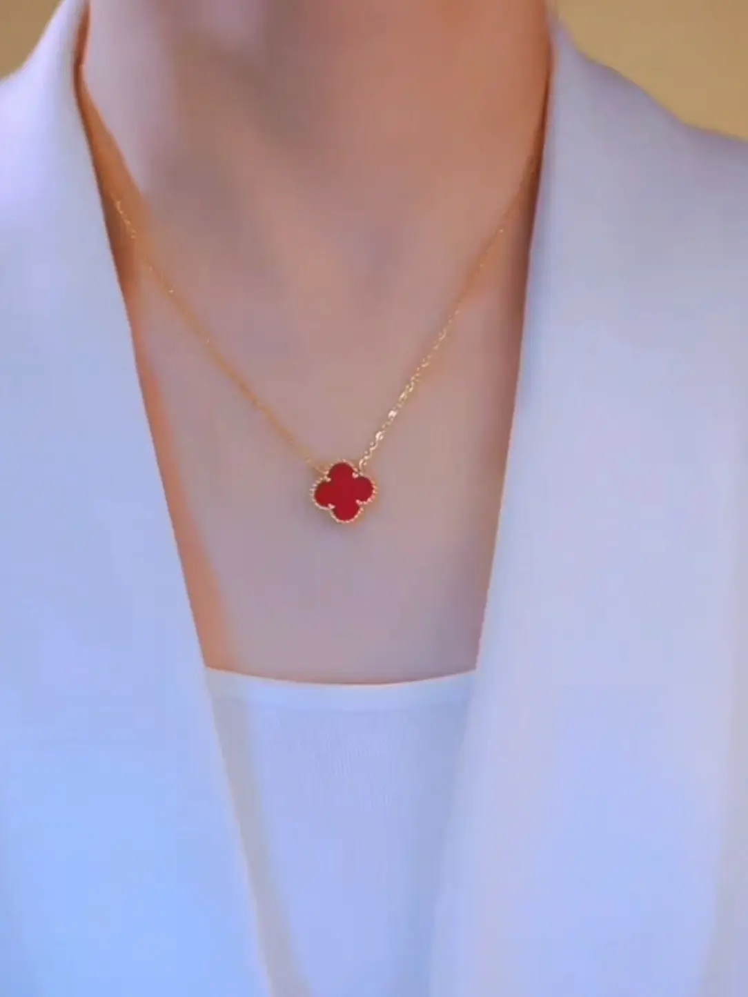 Lucky Four-Leaf Necklace Women Titanium Gold Red — feature 5