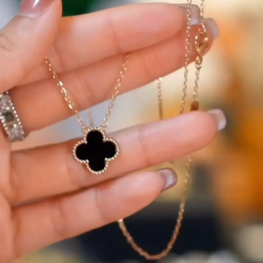 Lucky Four-Leaf Necklace Women Titanium Gold Red