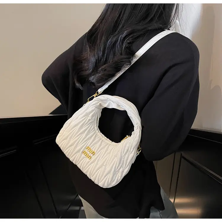 Korean Style Pleated Cloud Handbag for Women — feature 20
