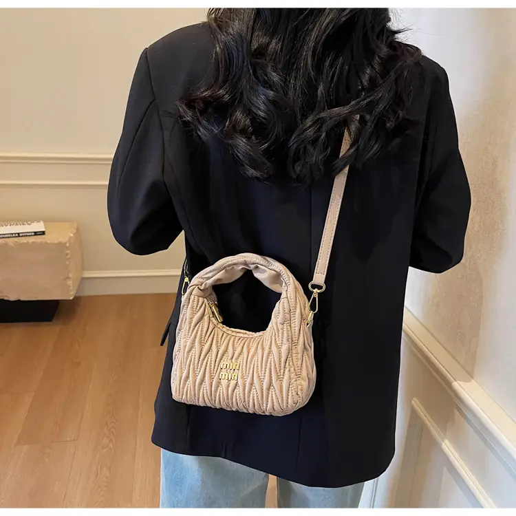 Korean Style Pleated Cloud Handbag for Women — feature 32