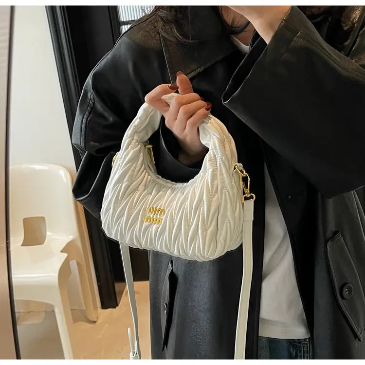 Korean Style Pleated Cloud Handbag for Women — feature 36