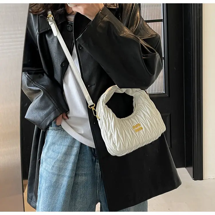 Korean Style Pleated Cloud Handbag for Women — feature 38