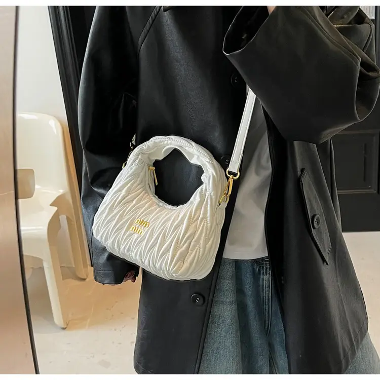 Korean Style Pleated Cloud Handbag for Women — feature 40