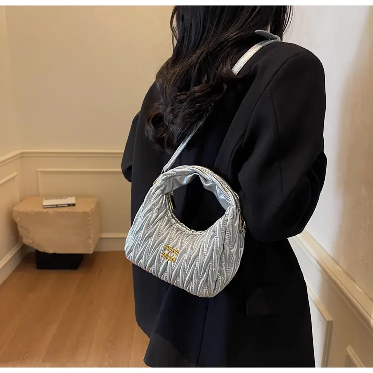 Korean Style Pleated Cloud Handbag for Women — feature 44