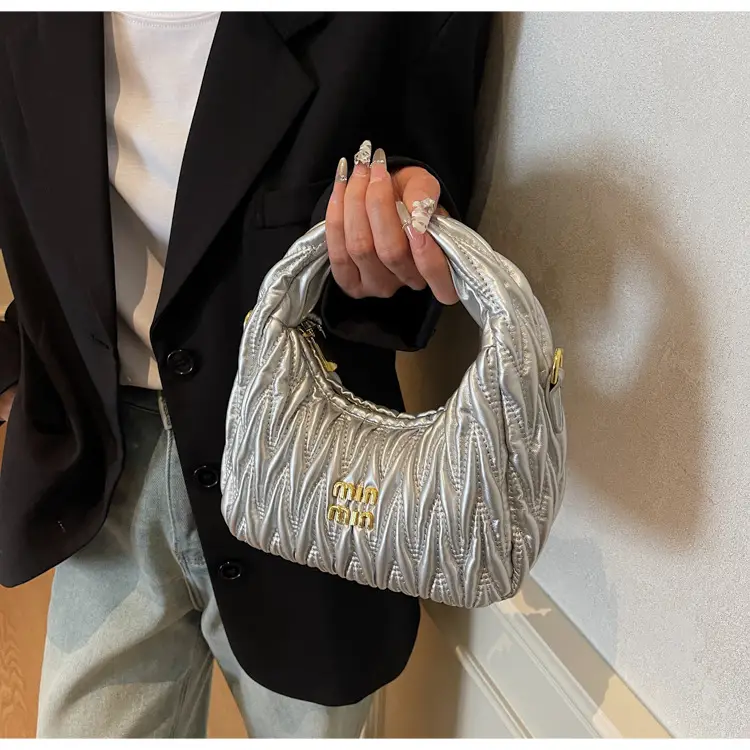 Korean Style Pleated Cloud Handbag for Women — feature 45