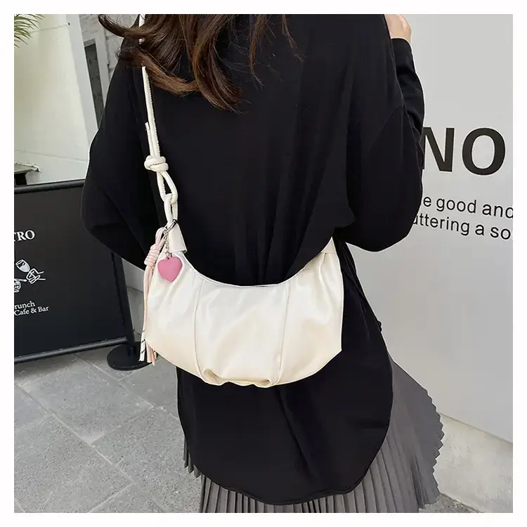 Trendy Heart Heart Bag for Women Shoulder Crossbody Commuter — feature 15
