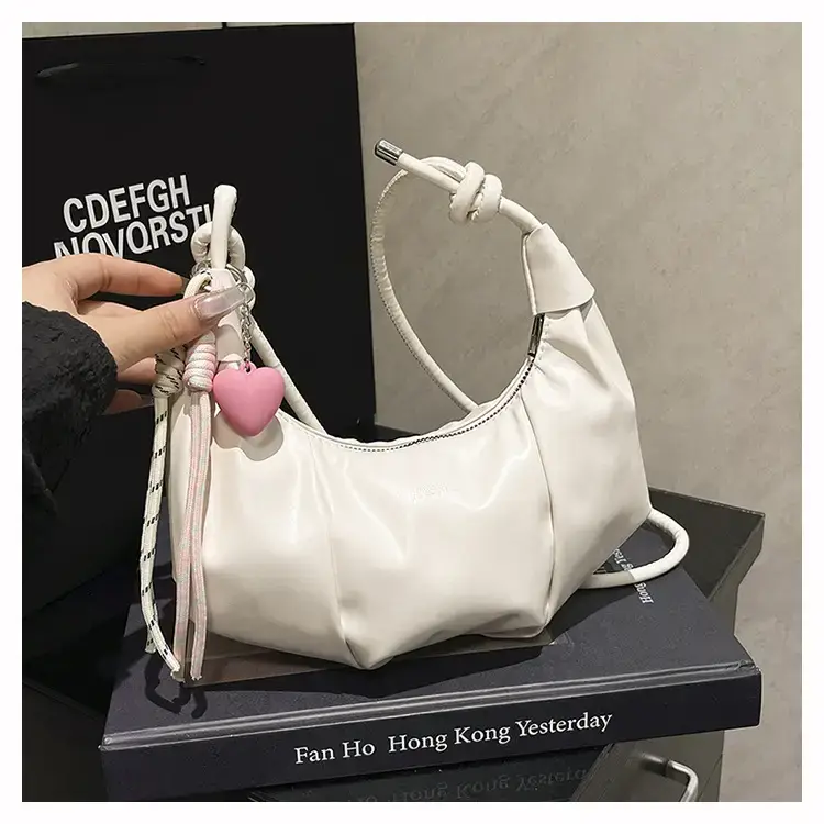 Trendy Heart Heart Bag for Women Shoulder Crossbody Commuter — feature 25