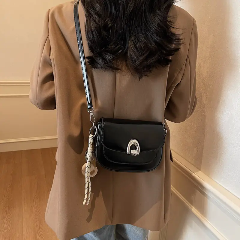 Women Saddle Bag Cream New Arrival 2025