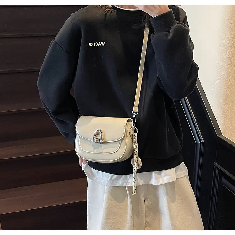Women Saddle Bag Cream New Arrival 2025 — feature 13