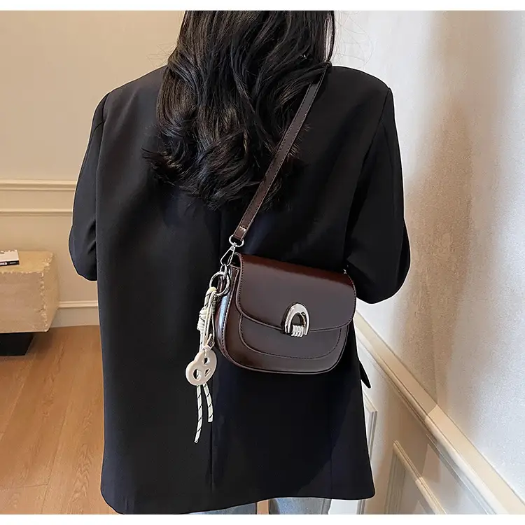 Women Saddle Bag Cream New Arrival 2025 — feature 19