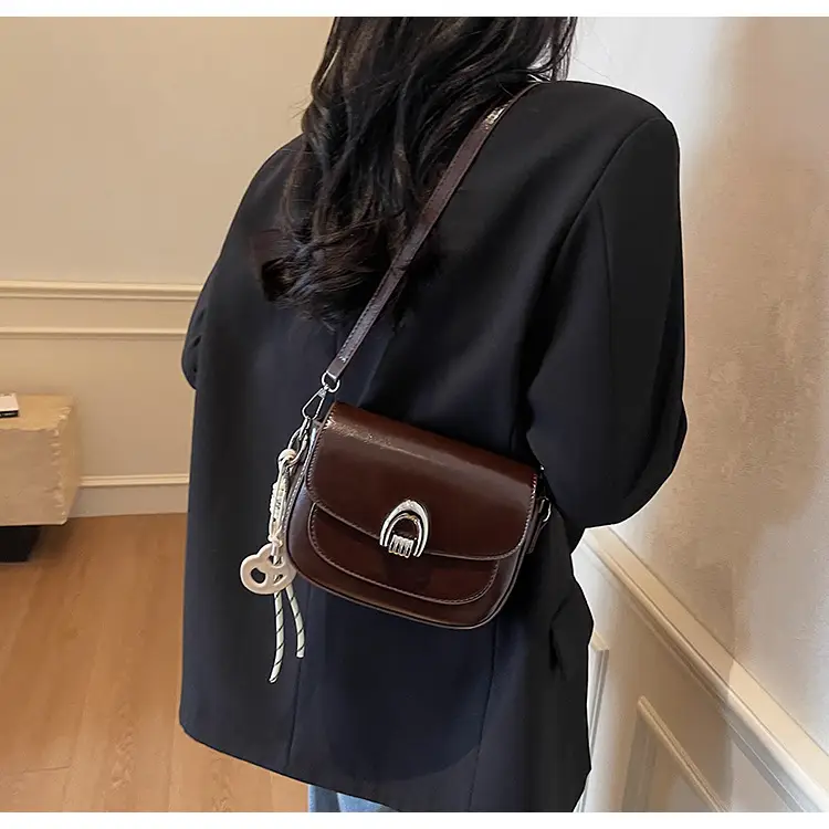 Women Saddle Bag Cream New Arrival 2025 — feature 20