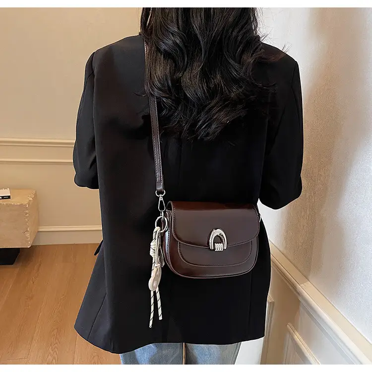 Women Saddle Bag Cream New Arrival 2025 — feature 22