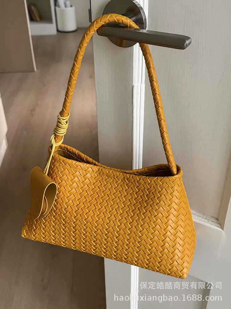 Women's 2025 Trendy White Embroidered Shoulder Bag