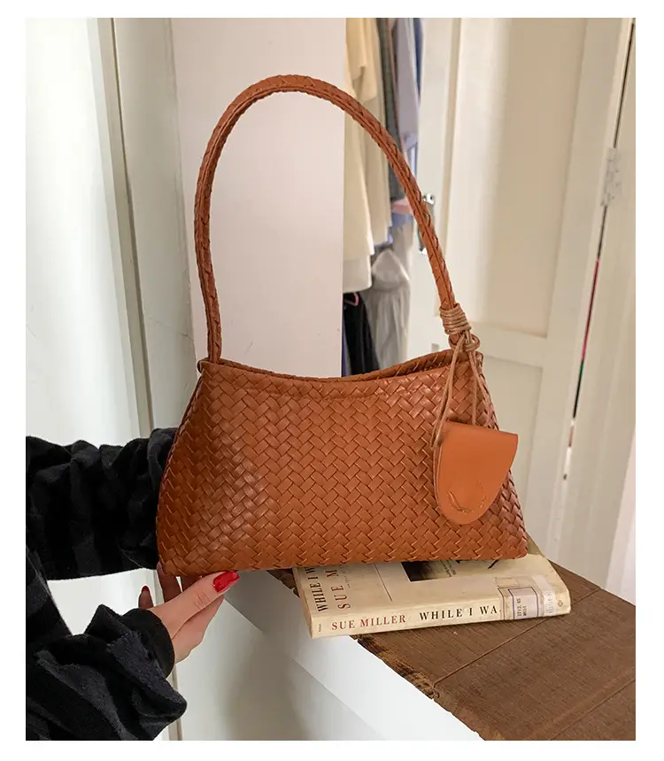 Women's 2025 Trendy White Embroidered Shoulder Bag — feature 14