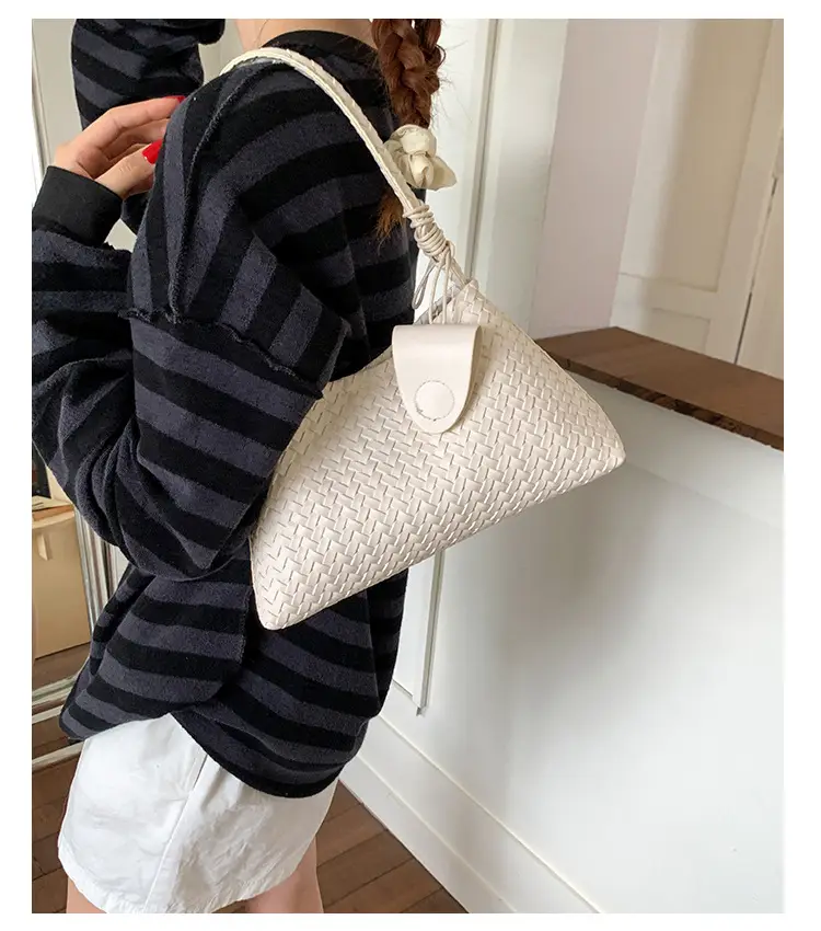 Women's 2025 Trendy White Embroidered Shoulder Bag — feature 17