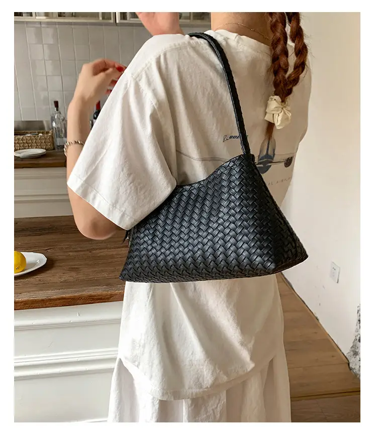 Women's 2025 Trendy White Embroidered Shoulder Bag — feature 26