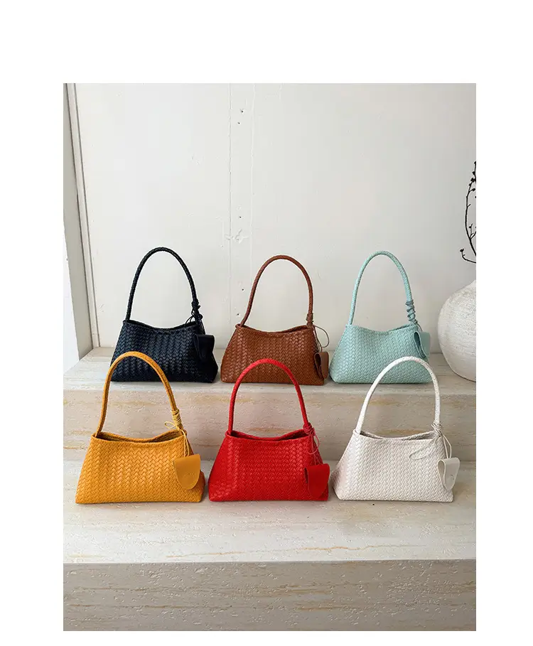 Women's 2025 Trendy White Embroidered Shoulder Bag — feature 3