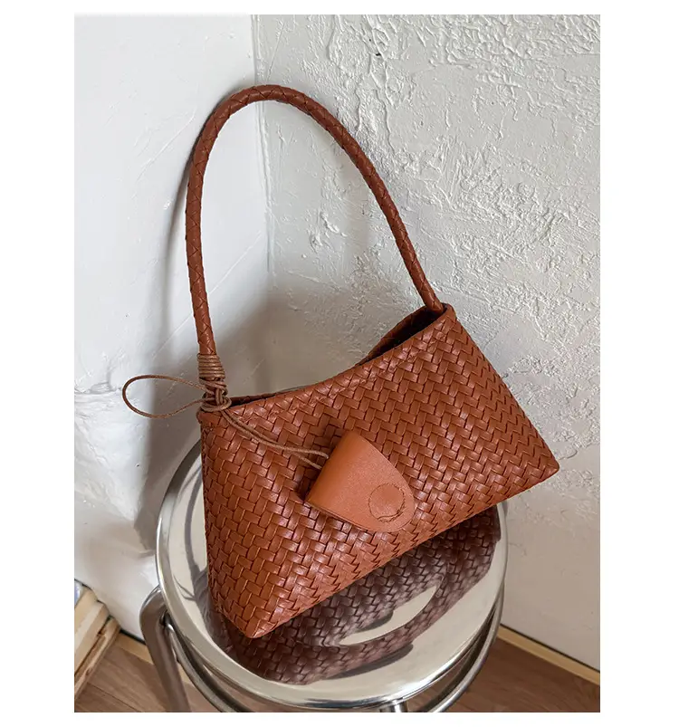 Women's 2025 Trendy White Embroidered Shoulder Bag — feature 31