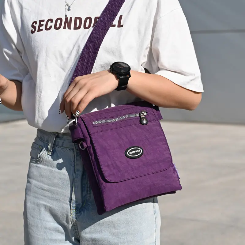 Women's Large Capacity Waterproof Crossbody Bag - Image 11