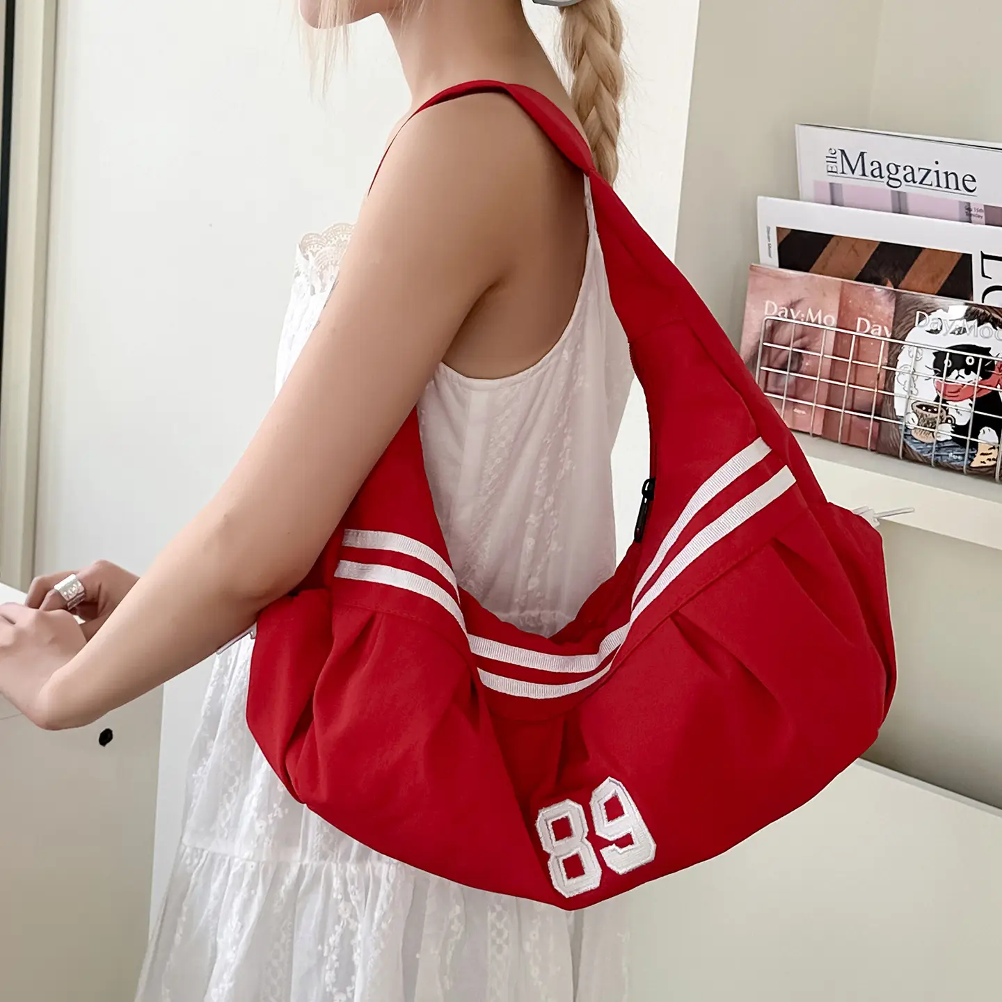 Red 889 Sports Bag for Women Large Capacity - Image 4
