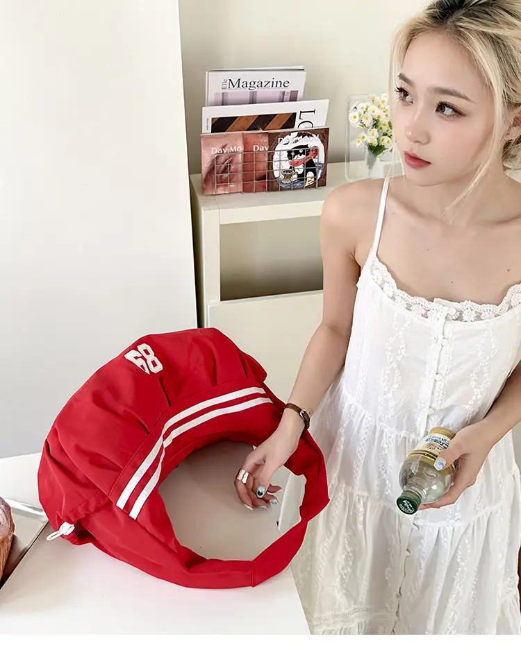 Red 889 Sports Bag for Women Large Capacity — feature 13