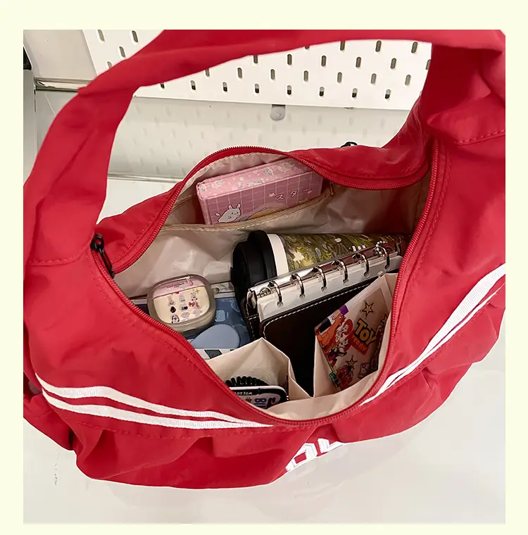 Red 889 Sports Bag for Women Large Capacity — feature 26
